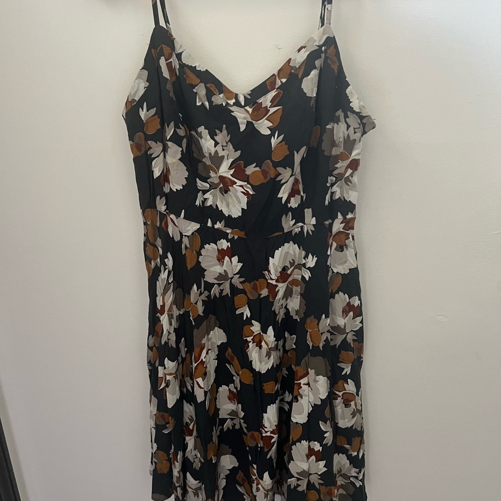 Old Navy Black and Cream Ruffled Tiered Midi Dress